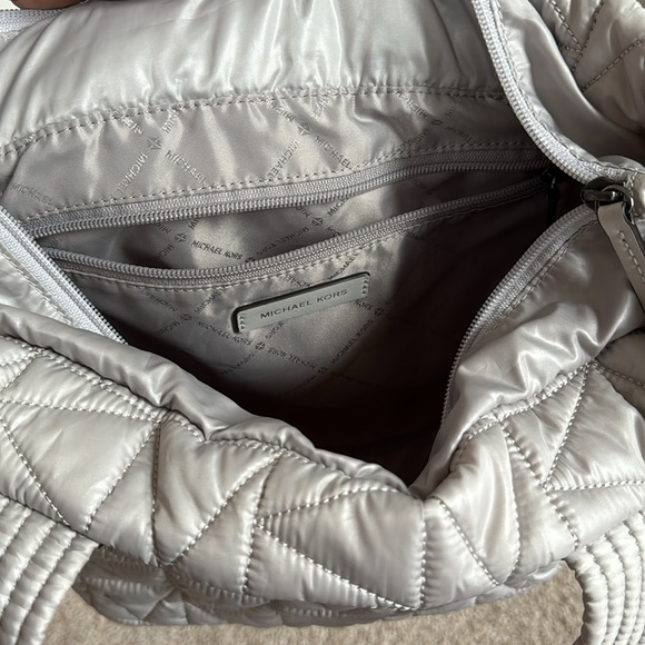 Michael Kors Winnie Quilted Nylon Tote - Pearl Grey - Picture 5 of 7